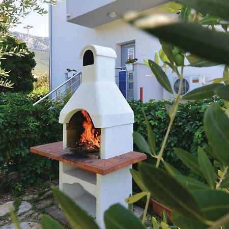 Amazing Apartment In Kastel Sucurac With Kitchen Kaštela Extérieur photo